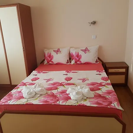 Nikeia Guest house *